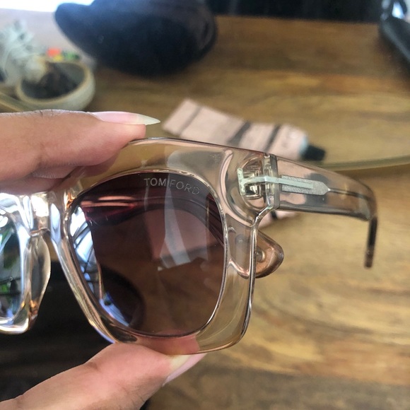 ❌SOLD❌ Tom Ford TF431 Greta Sunglasses - Picture 3 of 7